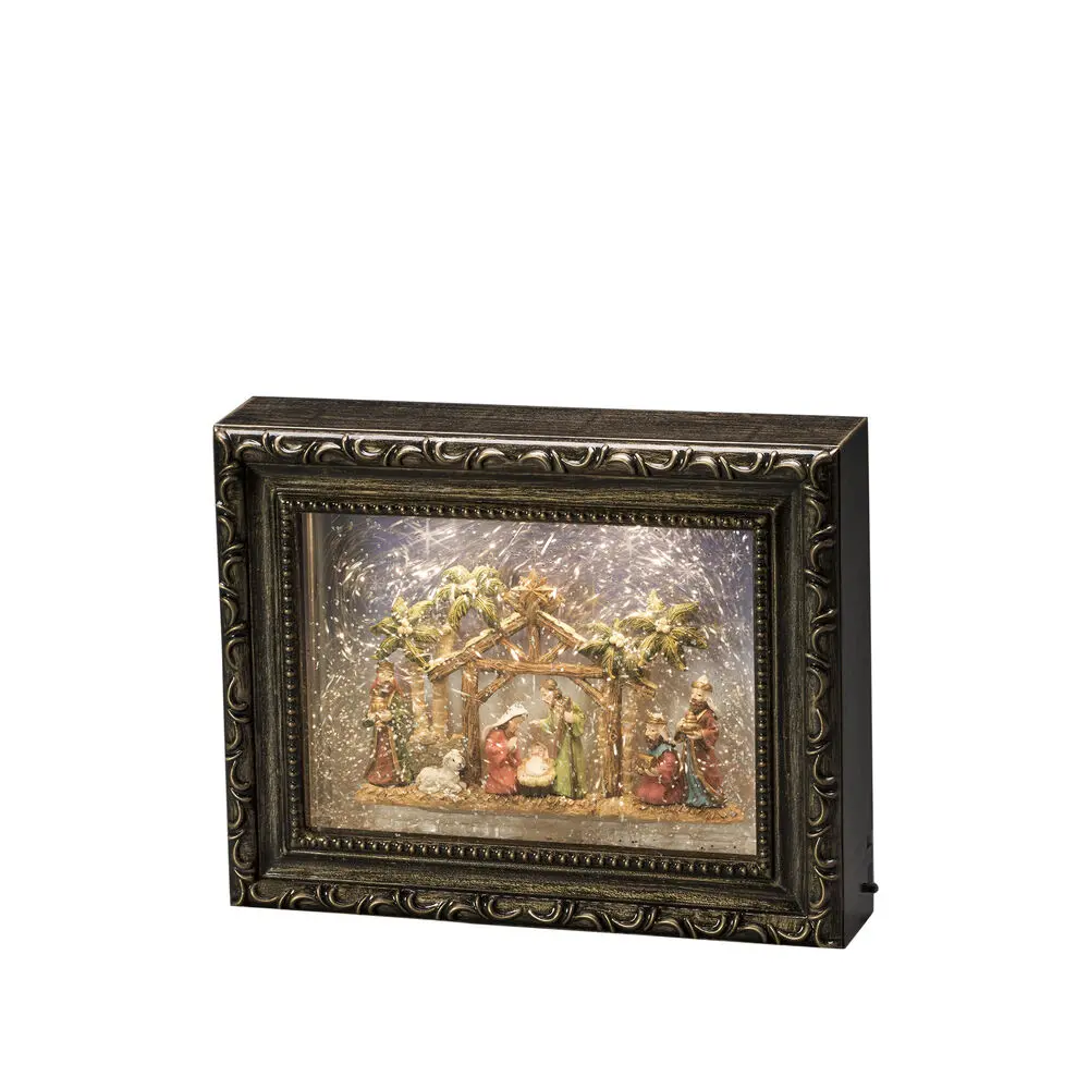 Wassergefüllte Laterne Mit Bilderrahmen Braun Von Konstsmide - Diese mit Wasser gef&uuml;llte Laterne in Form eines Bilderrahmens stellt eine wundersch&ouml;ne Weihnachtskrippe mit LED-Beleuchtung dar, die ein sanftes und stimmungsvolles Licht erzeugt.