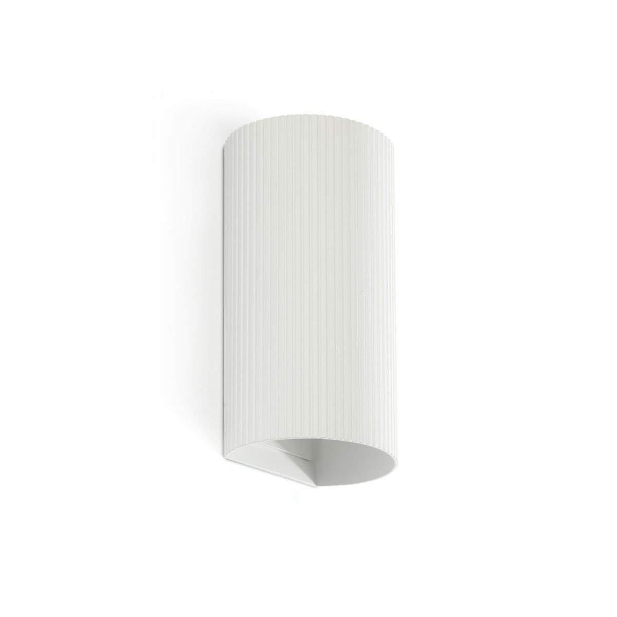 Sole 15cm Weiß gerillt wandlampe Von Faro Barcelona - Sie ist in zwei Gr&ouml;&szlig;en erh&auml;ltlich und kann Licht in eine oder zwei Richtungen abgeben.