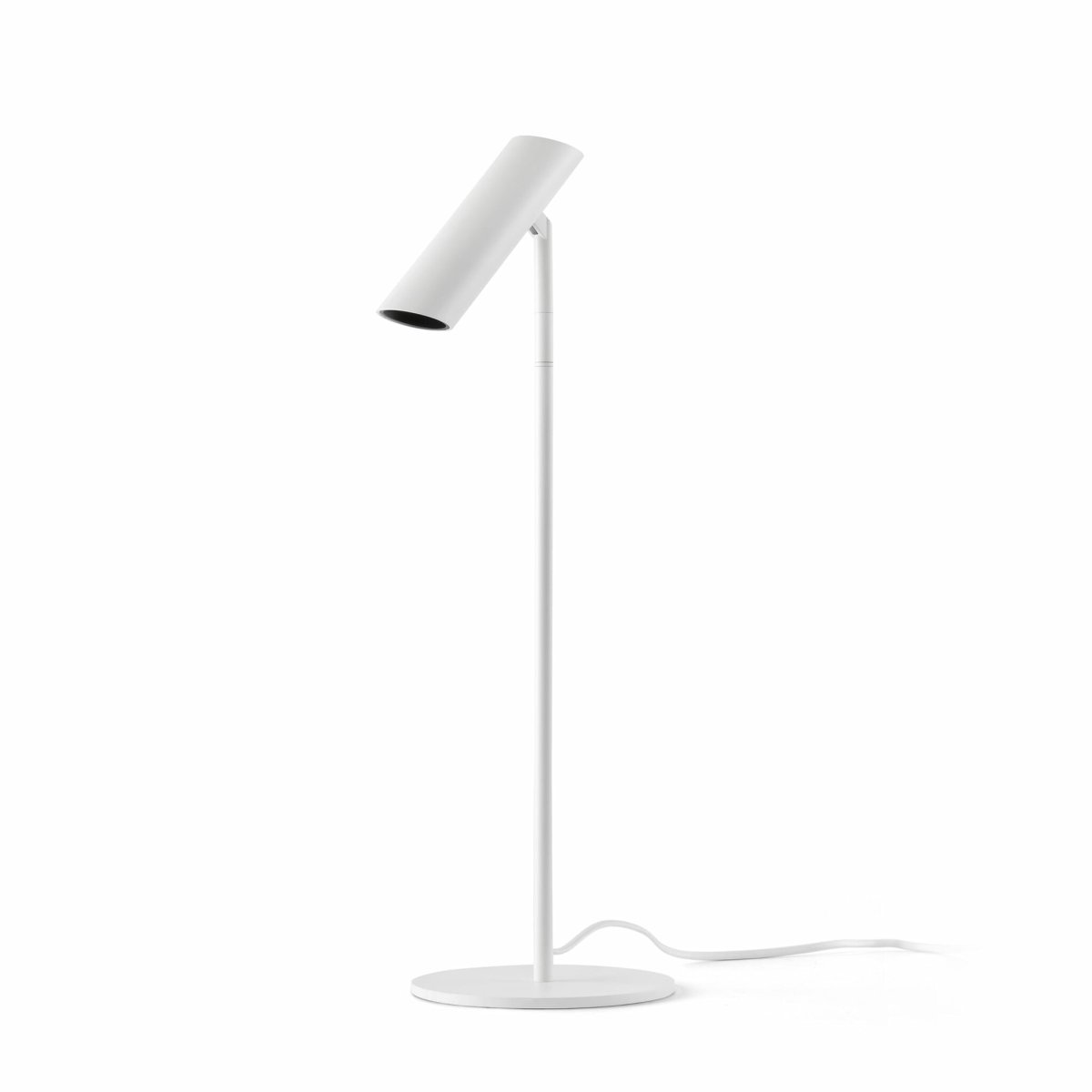 Leo 48cm Weiß schreibtischlampe Von Faro Barcelona - Mit ihrer klaren Form passt Leo in jede Umgebung und ist unabh&auml;ngig vom Stil eine elegante Erg&auml;nzung.