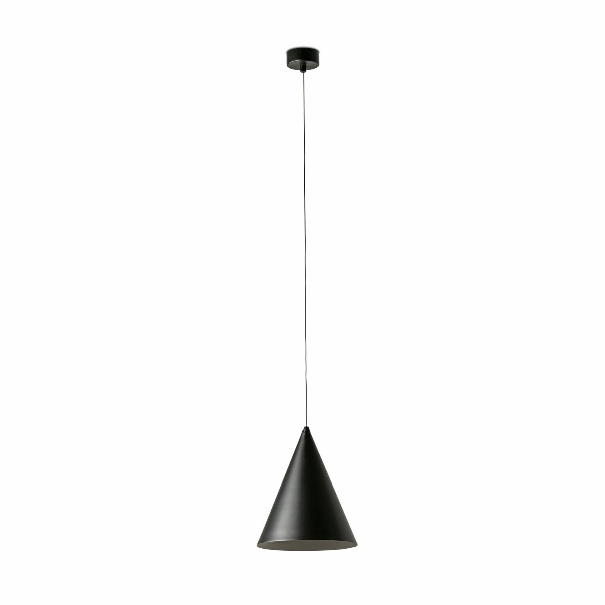 Lina Ø24 Schwarz hängelampe Von Faro Barcelona - Das stilvolle Design passt perfekt in Umgebungen, in denen eine anspruchsvolle, aber dezente Beleuchtung gew&uuml;nscht ist &ndash; ideal &uuml;ber Tischen, in K&uuml;chen oder in modernen Lounge-Umgebungen.