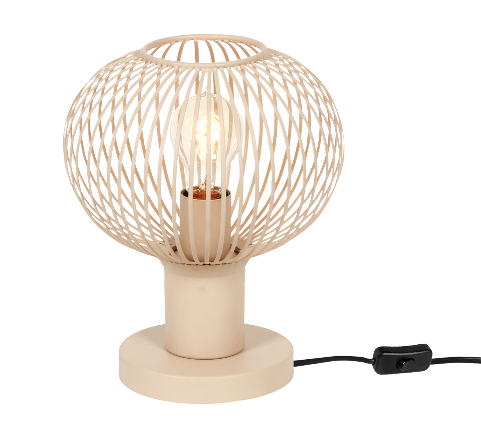 Gila 28cm Sand tischlampe Von Trio Lighting - Der kugelf&ouml;rmige Schirm aus mattem, sandfarbenem Metall mit seinen feinen Rippen verleiht ihr eine leichte und moderne Ausstrahlung und sorgt gleichzeitig f&uuml;r eine sch&ouml;ne und einladende Lichtverteilung.