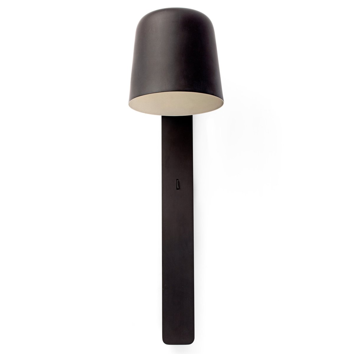 Tila 46cm Schwarz leselampe Von Faro Barcelona - Die schwarze Stahlstruktur im nordischen Stil beherbergt nicht nur eine stufenlos verstellbare Lichtquelle, sondern dient auch als praktische Ablage f&uuml;r B&uuml;cher oder Zeitschriften.