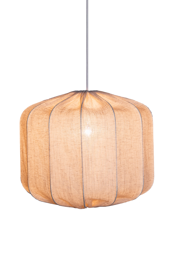 Dester Lampenschirm Ohne Aufhängung Ø58 Natur hängelampe Von Alde & Lind - Der Leinenstoff verleiht dem Dester Lampenschirm einen raffinierten und eleganten Ausdruck.