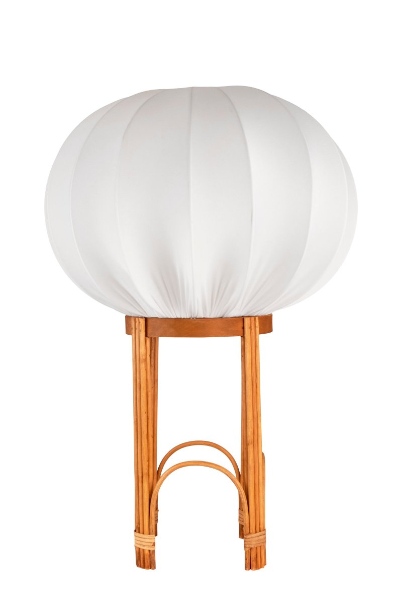 Fiji 66cm Natur stehlampe Von Globen Lighting - Der Stoff ist wasserabweisend, sodass die Lampe mit einem passenden Kabel auch im Au&szlig;enbereich eingesetzt werden kann.