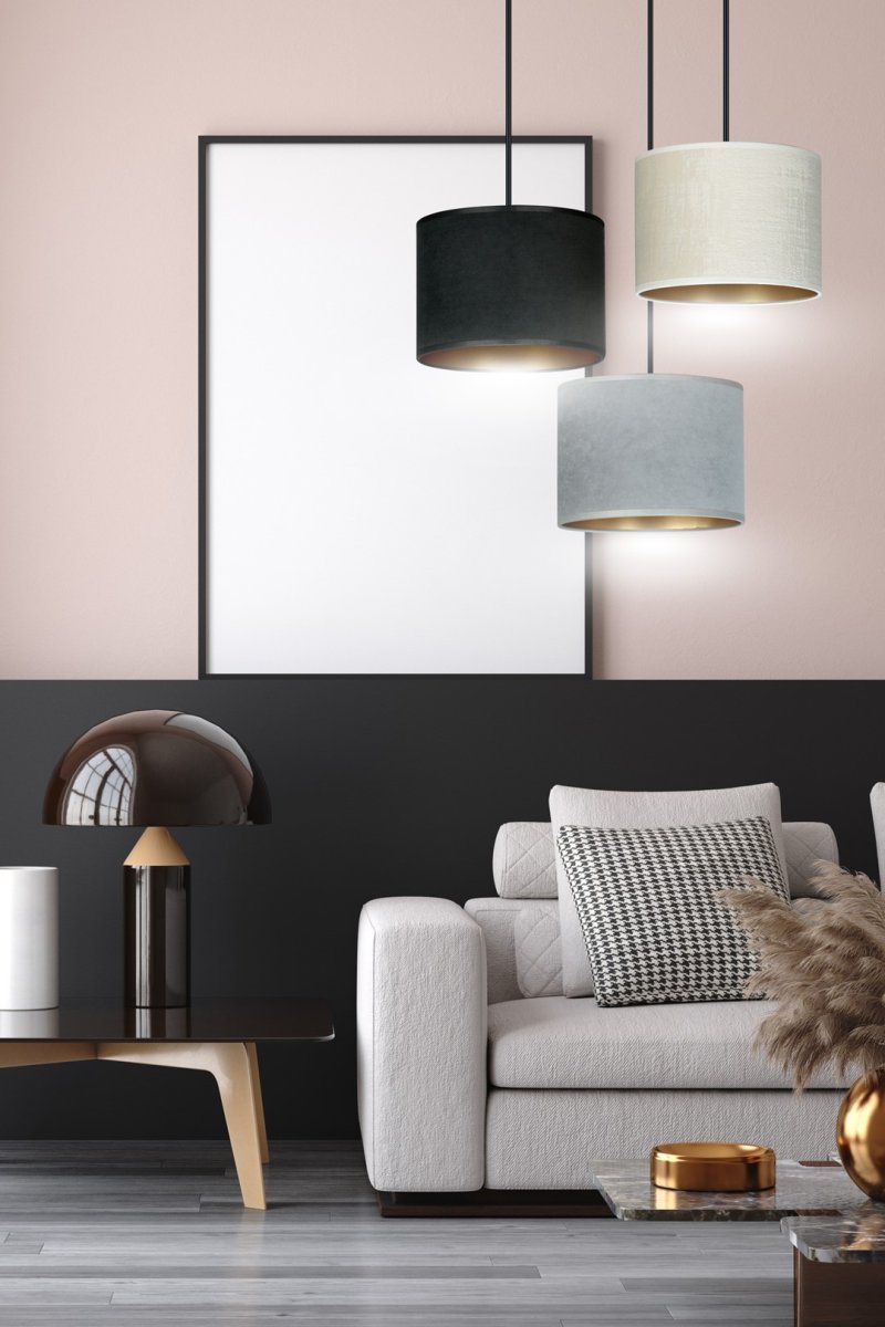 Hilde 50cm Mehrfarbig hängelampe Von Emibig Lighting - Das schlichte Design und die elegante Farbauswahl machen es zu einer vielseitigen Wahl f&uuml;r verschiedene R&auml;ume.
