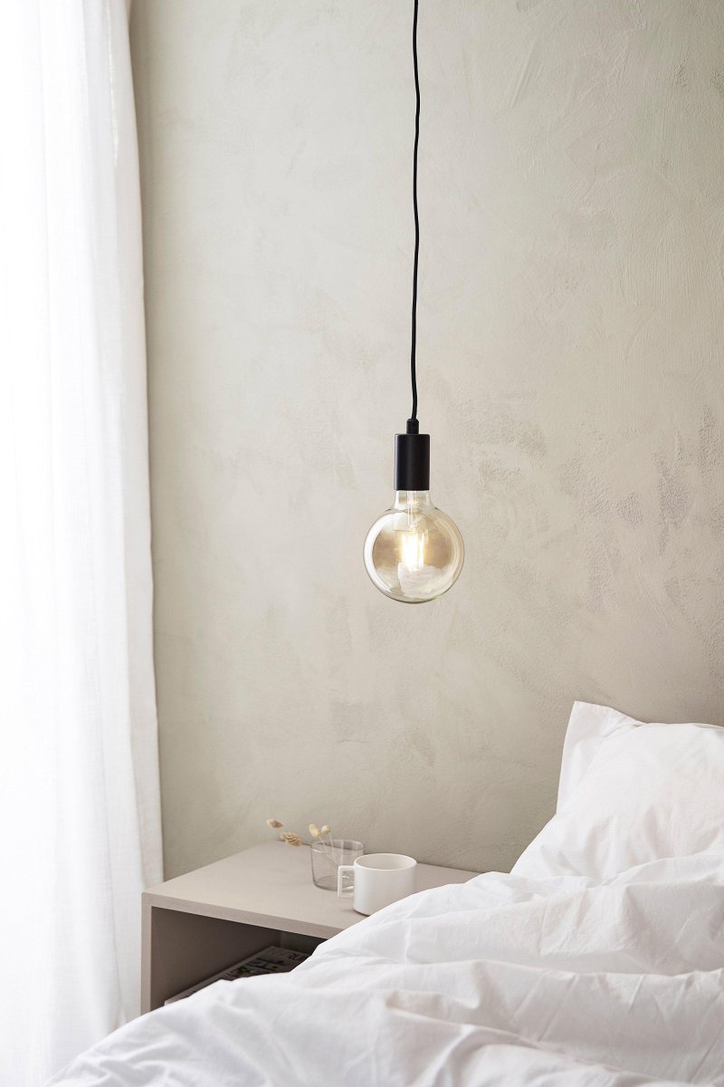 Sky Ø4 Schwarz fensterlampe Von Markslöjd - Sky ist ein Favorit f&uuml;r alle, die Schlichtheit und Eleganz in der Inneneinrichtung lieben.