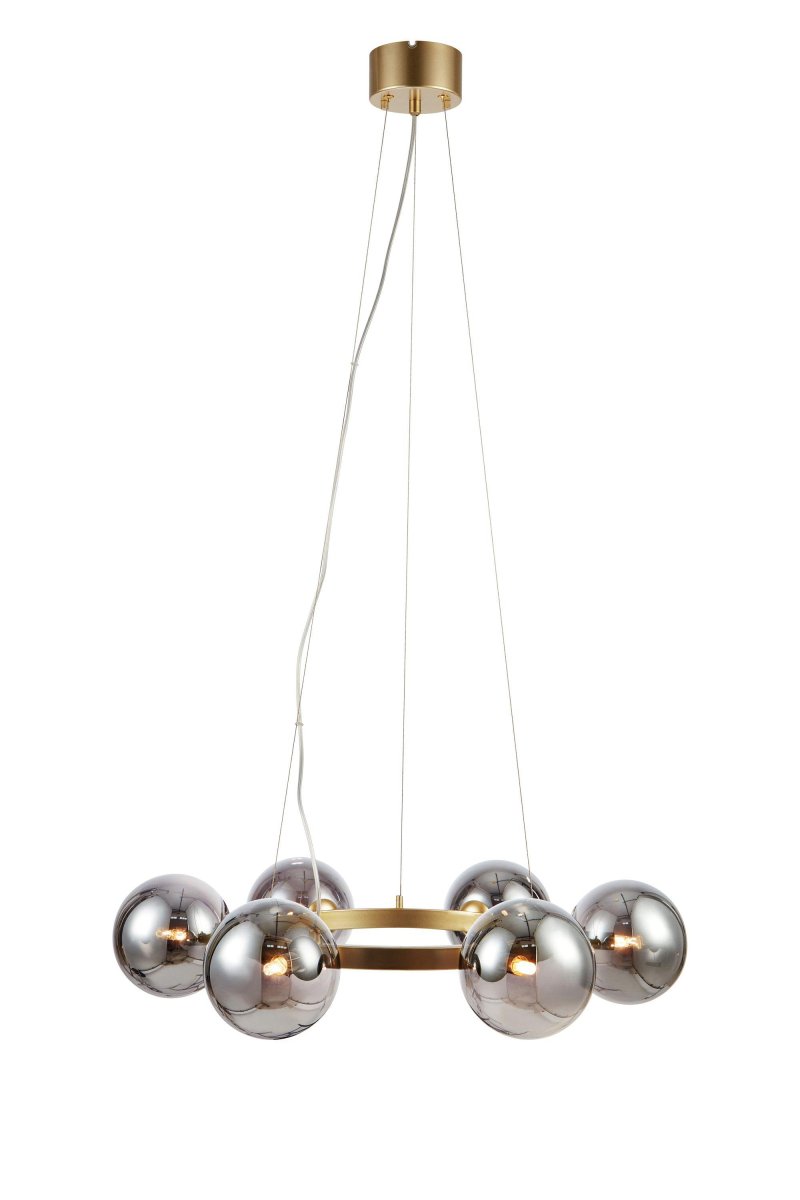 Circle Ø70 Gold hängelampe Von Markslöjd - Die weichen, runden Formen und die stilvolle Aufh&auml;ngung machen die Leuchte zu einem eindrucksvollen Blickfang im Raum und verbreiten gleichzeitig ein warmes und angenehmes Licht.