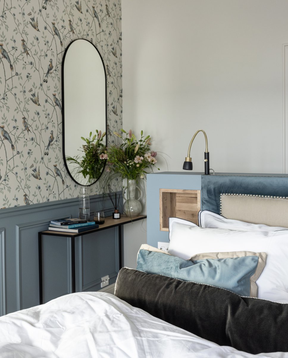 Eketorp Schwarz leselampe Von Aneta Lighting - Die Nachttischlampe Eketorp aus schwarz lackiertem Metall mit Details aus mattem Messing verf&uuml;gt &uuml;ber einen verstellbaren Arm mit integrierter 3-W-LED, die ein angenehmes, warmwei&szlig;es Licht spendet und dimmbar ist.