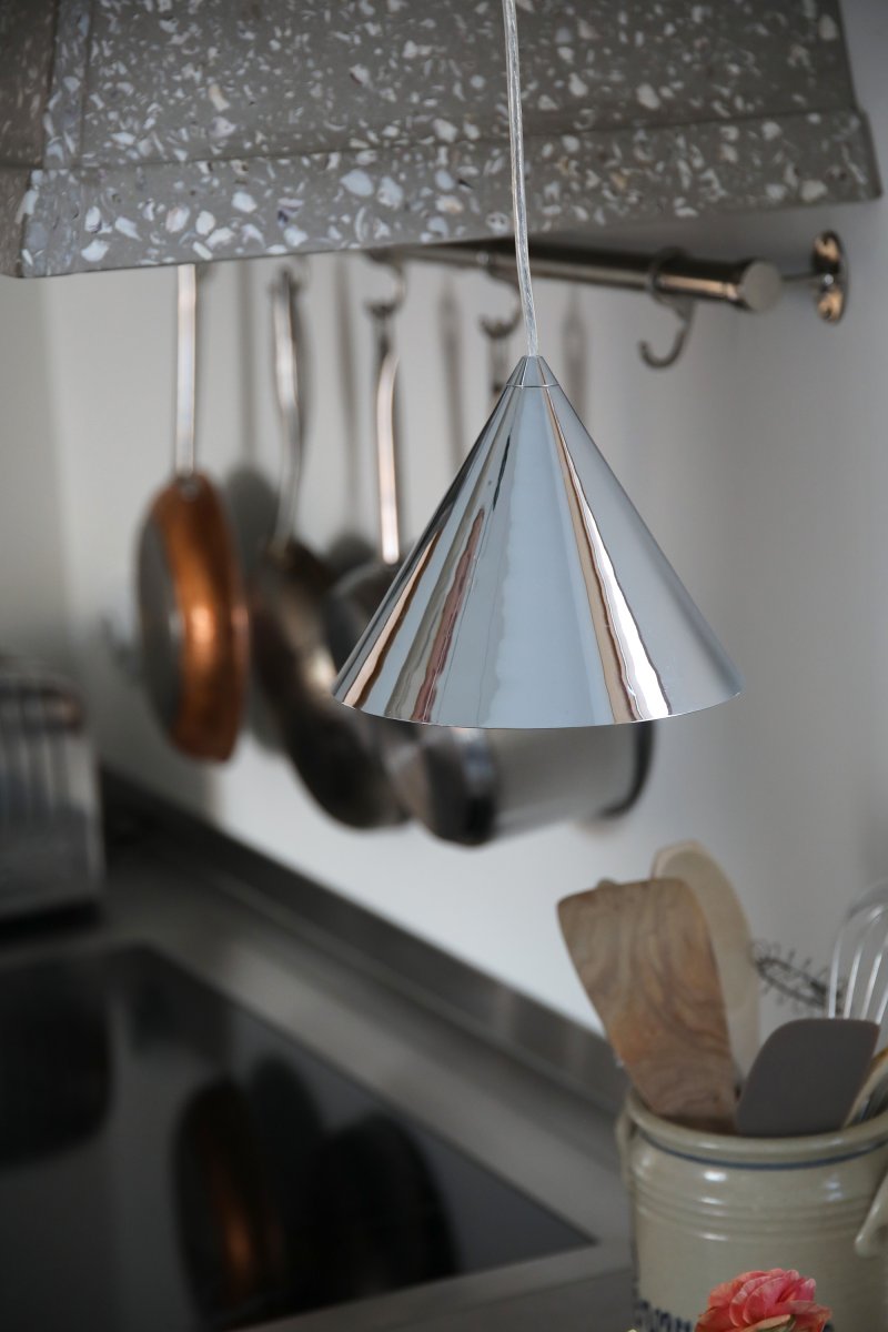 Tip Ø20 Chrom hängelampe Von Markslöjd - Ihr klares und funktionales Design passt sowohl in moderne als auch in zeitlose Umgebungen.