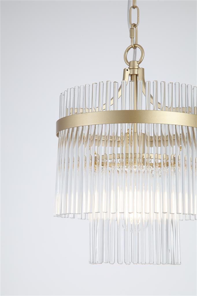 Lara Ø26 Gebürstetes Gold kristall Von Searchlight - Der runde Metallrahmen mit geb&uuml;rsteter Goldoberfl&auml;che ist mit klaren Glasst&auml;ben verziert, die das Licht wie Prismen einfangen und reflektieren und so ein sanftes und stimmungsvolles Lichtbild im Raum erzeugen.