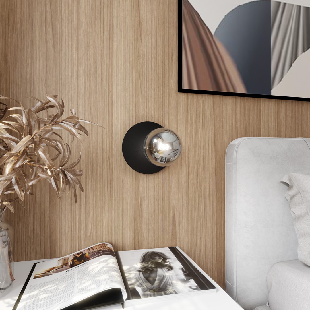 Oslo Ø20 Rauchfarben wandlampe Von Emibig Lighting - Seine St&auml;rke liegt in der extrem langlebigen Form, dem k&uuml;hlen metallischen Ausdruck, den glatten Oberfl&auml;chen und einer einheitlichen Farbpalette &ndash; eine Kombination, die diejenigen anspricht, die Ordnung, Einfachheit und harmonische Formen sch&auml;tzen.