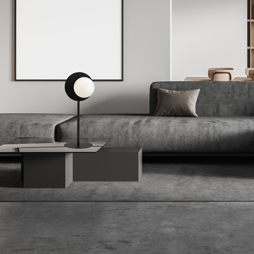 Oslo 50cm tischlampe Von Emibig Lighting - Die runde Form bildet einen schönen Kontrast zum geraden Fuß und macht die Leuchte zu einem dekorativen Element im Raum.