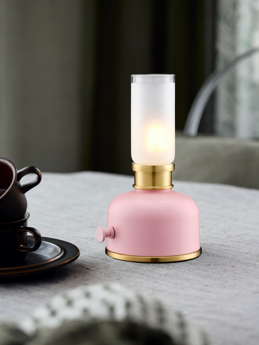 Frida 22cm Rosa tragbare Von PR Home - Sie schafft eine warme und stimmungsvolle Atmosph&auml;re mit einer Farbtemperatur von ca.