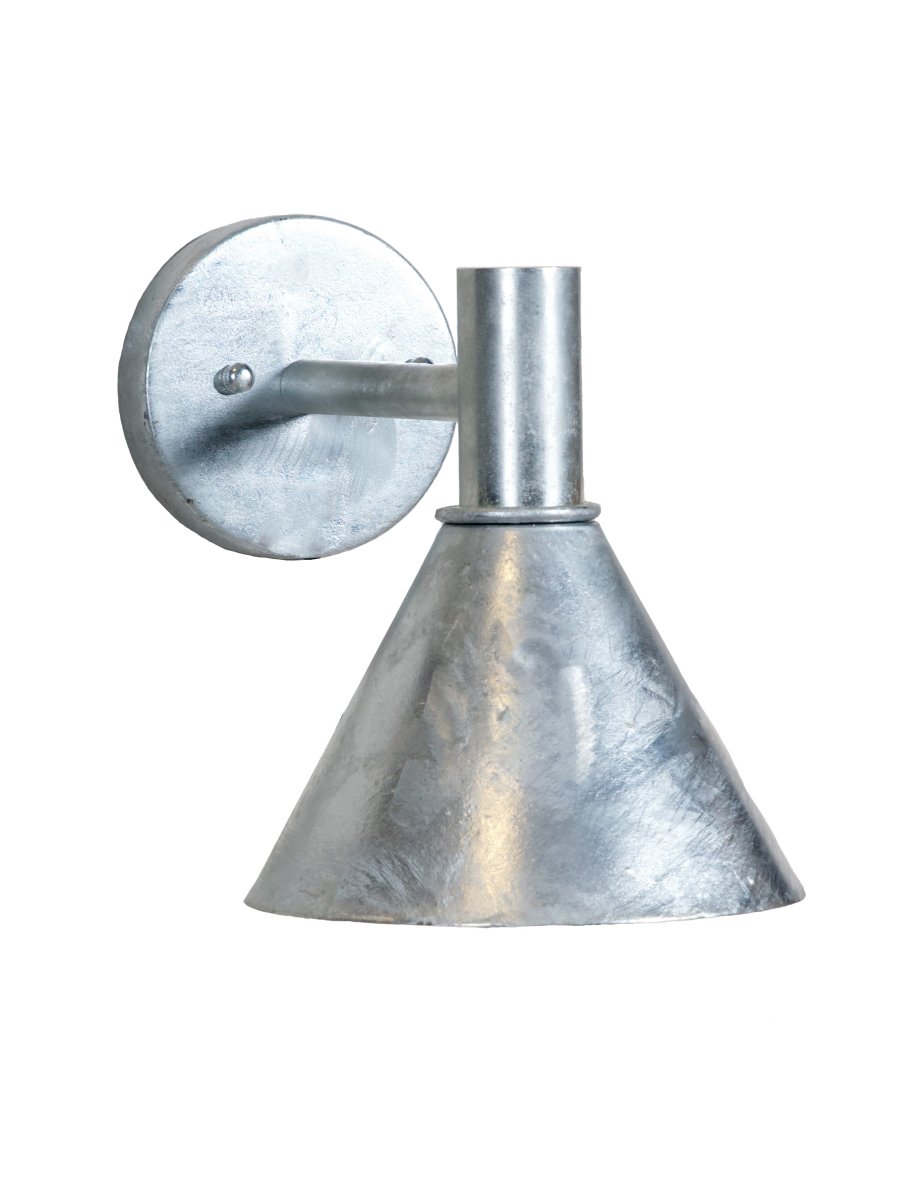 MiniTripp Verzinkt außenlampe Von PR Home - Die robuste Konstruktion verleiht ihr Langlebigkeit und macht sie ideal f&uuml;r den Innen- und Au&szlig;enbereich.