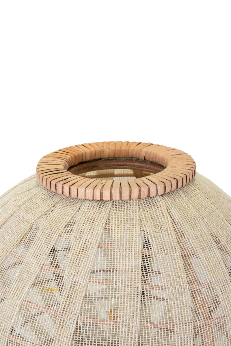 Borneo 37cm Natur tischlampe Von Globen Lighting - Tropisches Grün, ein Rascheln in den Palmenblättern und die Wellen, die sich brechen und wie eine Decke über den kilometerlangen weißen Sandstrand legen.