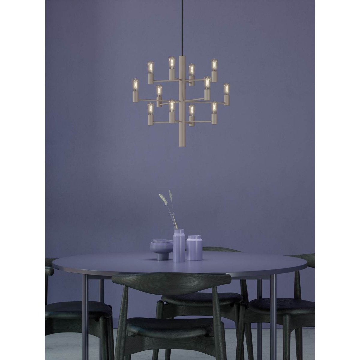 Manola 12 Ø60 Beige hängelampe Von Herstal - Manola &auml;r exceptionell i sin design och skapar en magnifik atmosf&auml;r.