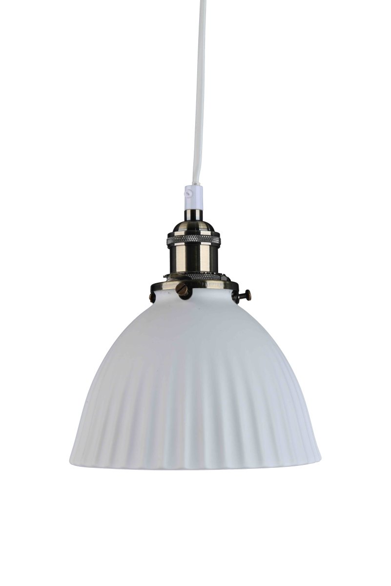 Zoombild von Ida Ø17 Weiß fensterlampe Von Pixie Design - Wird mit einem 3,5 m langen Kabel mit Netzschalter und Wandstecker geliefert.
