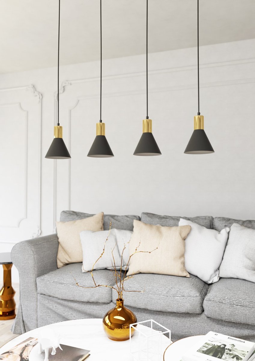 Rosa 90cm Schwarz hängelampe Von Emibig Lighting - Die kegelf&ouml;rmigen Metallschirme verst&auml;rken den industriellen Ausdruck der Lampe, w&auml;hrend die goldfarbenen Details sowohl W&auml;rme als auch Eleganz verleihen.