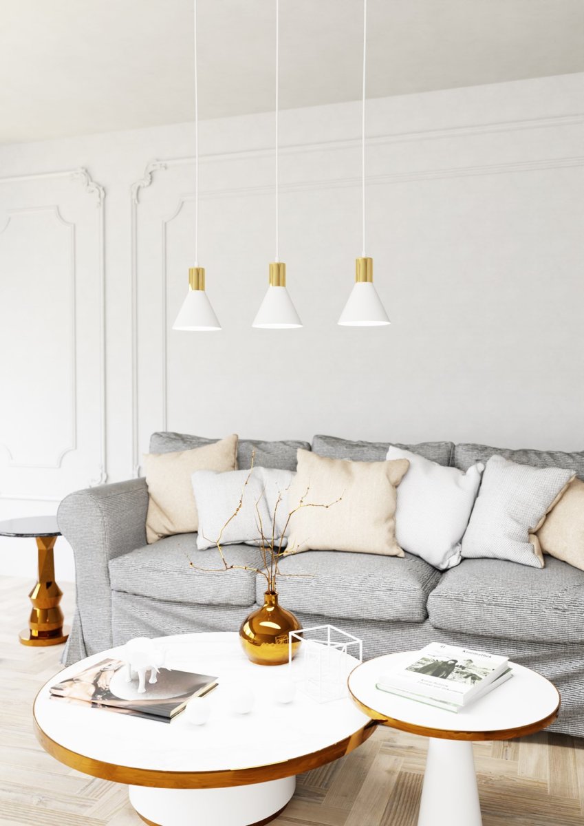 Rosa 60cm Weiß hängelampe Von Emibig Lighting - Die kegelf&ouml;rmigen Metallschirme verst&auml;rken den industriellen Ausdruck der Lampe, w&auml;hrend die goldfarbenen Details sowohl W&auml;rme als auch Eleganz verleihen.