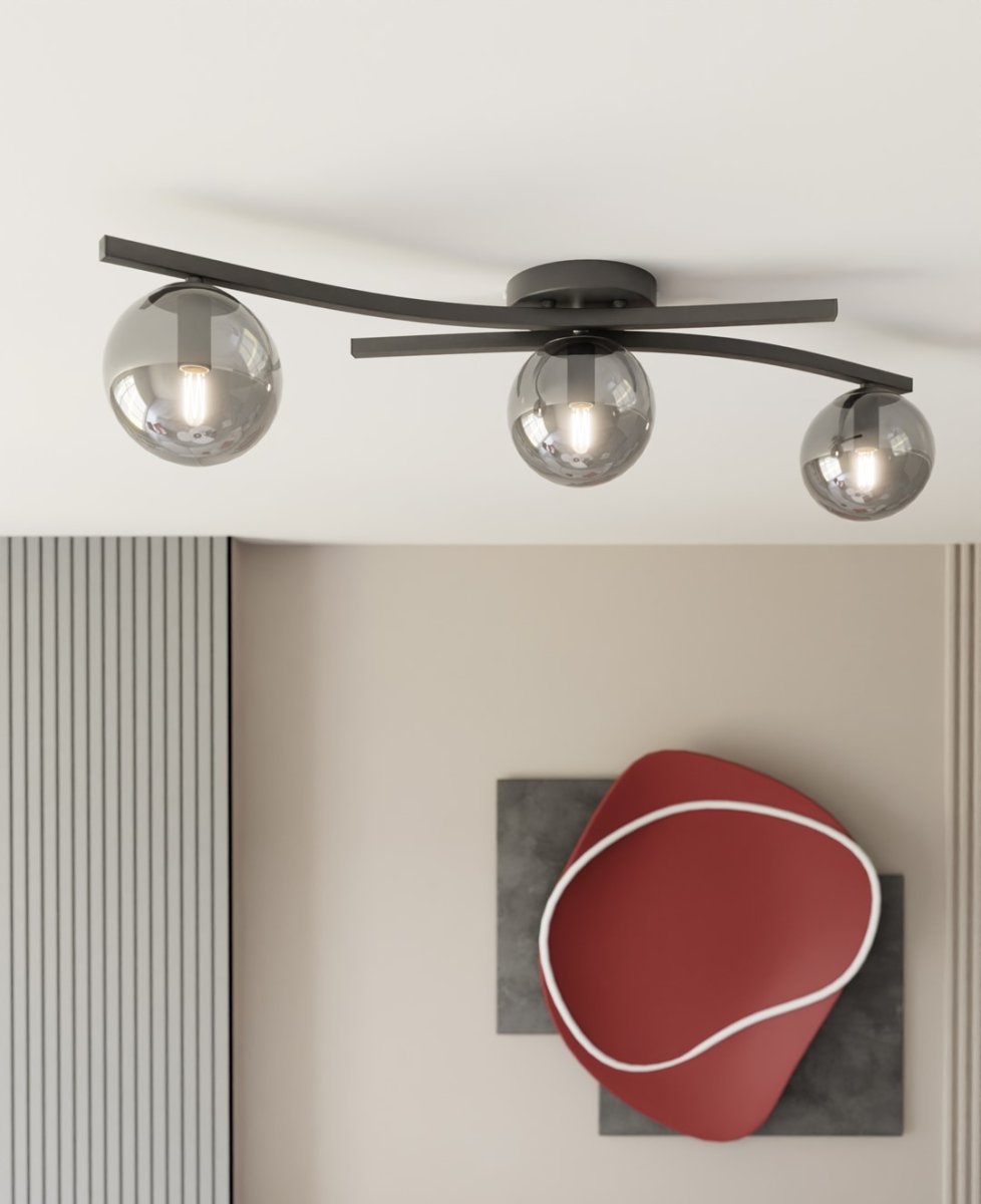 Opus 84cm Rauchfarben deckenleuchte Von Emibig Lighting - Die schlichte Form und die Rauchglaskuppeln verleihen dem Raum Weichheit und Leichtigkeit, w&auml;hrend die Lampe ein angenehmes, diffuses Licht verbreitet.