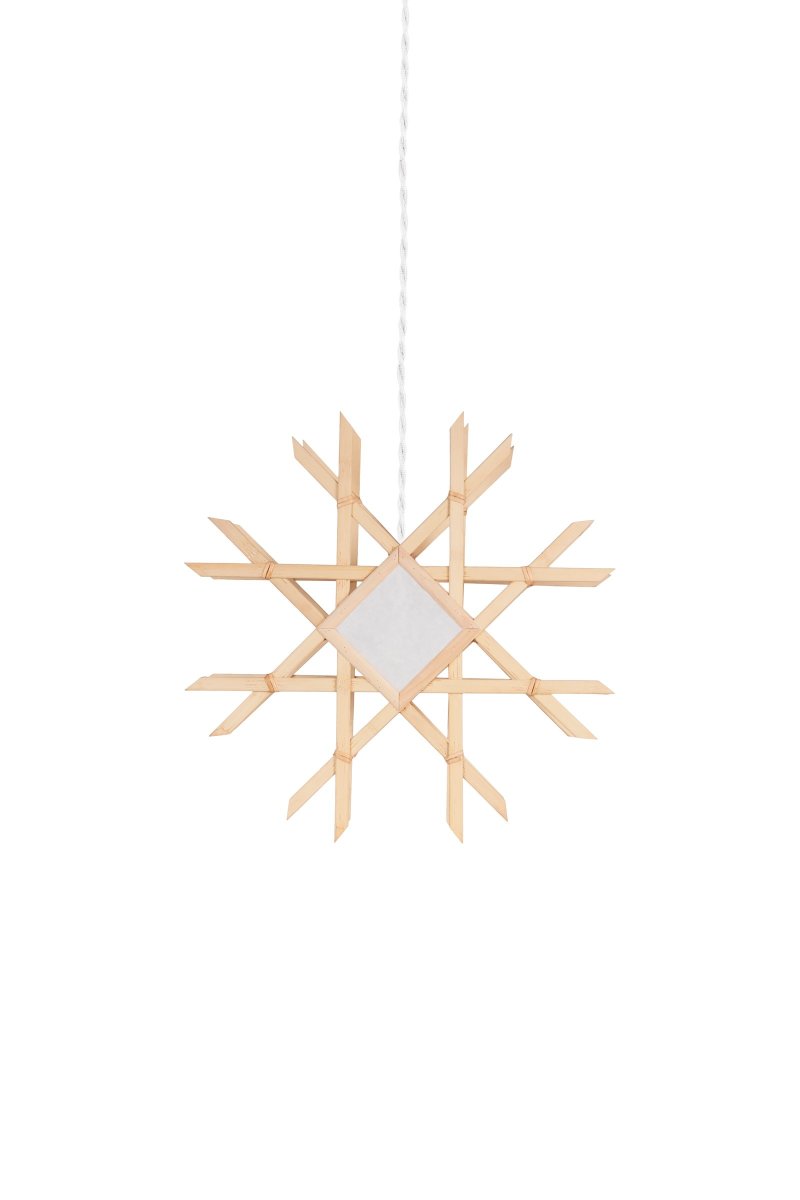 Lea Ø45 Natur Von Globen Lighting - Das Papier vermittelt ein angenehmes Gef&uuml;hl und sorgt gleichzeitig f&uuml;r ein weiches und blendfreies Licht, das hindurchdringt.