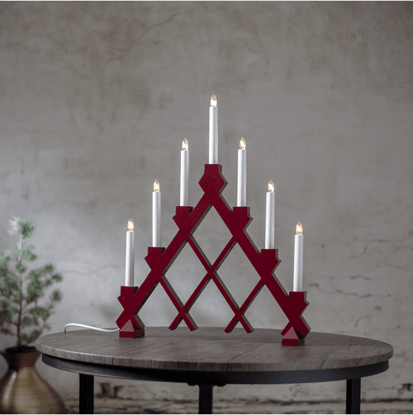 Rut ROT Von Star Trading - Das sch&ouml;ne Schachbrettmuster des Kerzenst&auml;nders ist ein Blickfang.