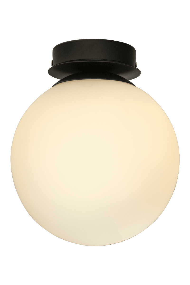 Lido Ø20 Schwarz badezimmerlampe Von Aneta Lighting - Der mattschwarze Metallrahmen wird mit einem runden Opalglasschirm kombiniert, der ein sanftes und angenehmes Licht verbreitet.