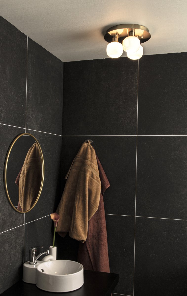 Messina Ø28 Mattes Messing badezimmerlampe Von Aneta Lighting - 3 x 25 W G9, nicht im Lieferumfang enthalten.