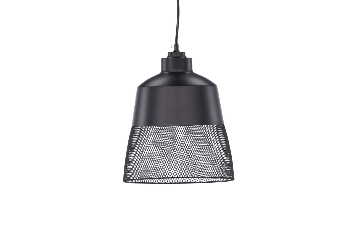 Toulon Ø24 Schwarz hängelampe Von Venture Design - Der mattschwarze Eisensockel sorgt f&uuml;r einen stilvollen Ausdruck, und der untere Teil des Lampenschirms hat ein feines Netzmuster, das die Lampe einzigartig macht und ein angenehmes Licht im gesamten Raum verbreitet.