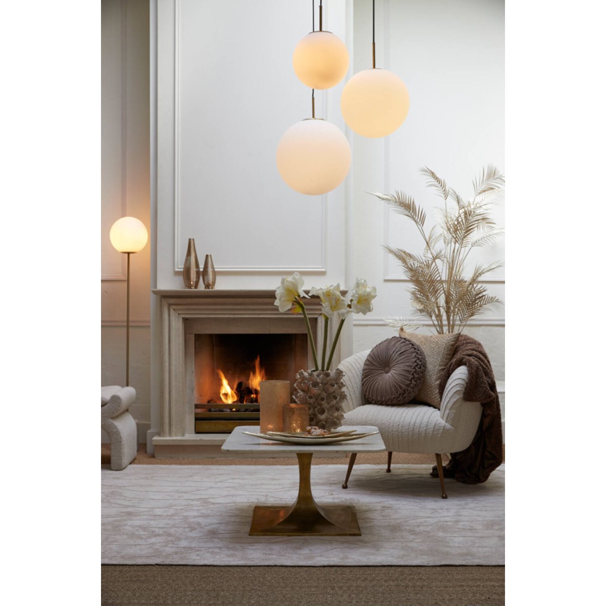 Medina Antikes Messing stehlampe Von Light & Living - Der Sockel aus Marmor in Kombination mit dem Sockel aus Aluminium mit antikem Messing-Finish trägt zur Eleganz bei.