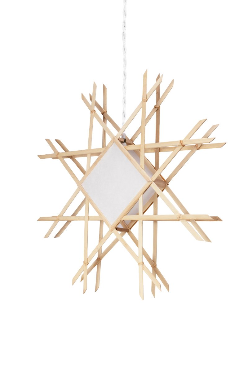 Lea Ø70 Natur Von Globen Lighting - Das Papier vermittelt ein angenehmes Gef&uuml;hl und sorgt gleichzeitig f&uuml;r ein weiches und blendfreies Licht, das hindurchdringt.