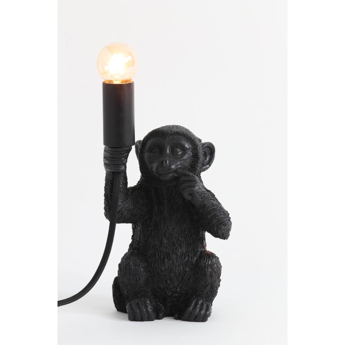 Monkey 23cm Schwarz tischlampe Von Light & Living - Der detailreiche Affe in schwarzer Ausführung hält die Glühbirne und sorgt für eine verspielte und dennoch stilvolle Beleuchtung.