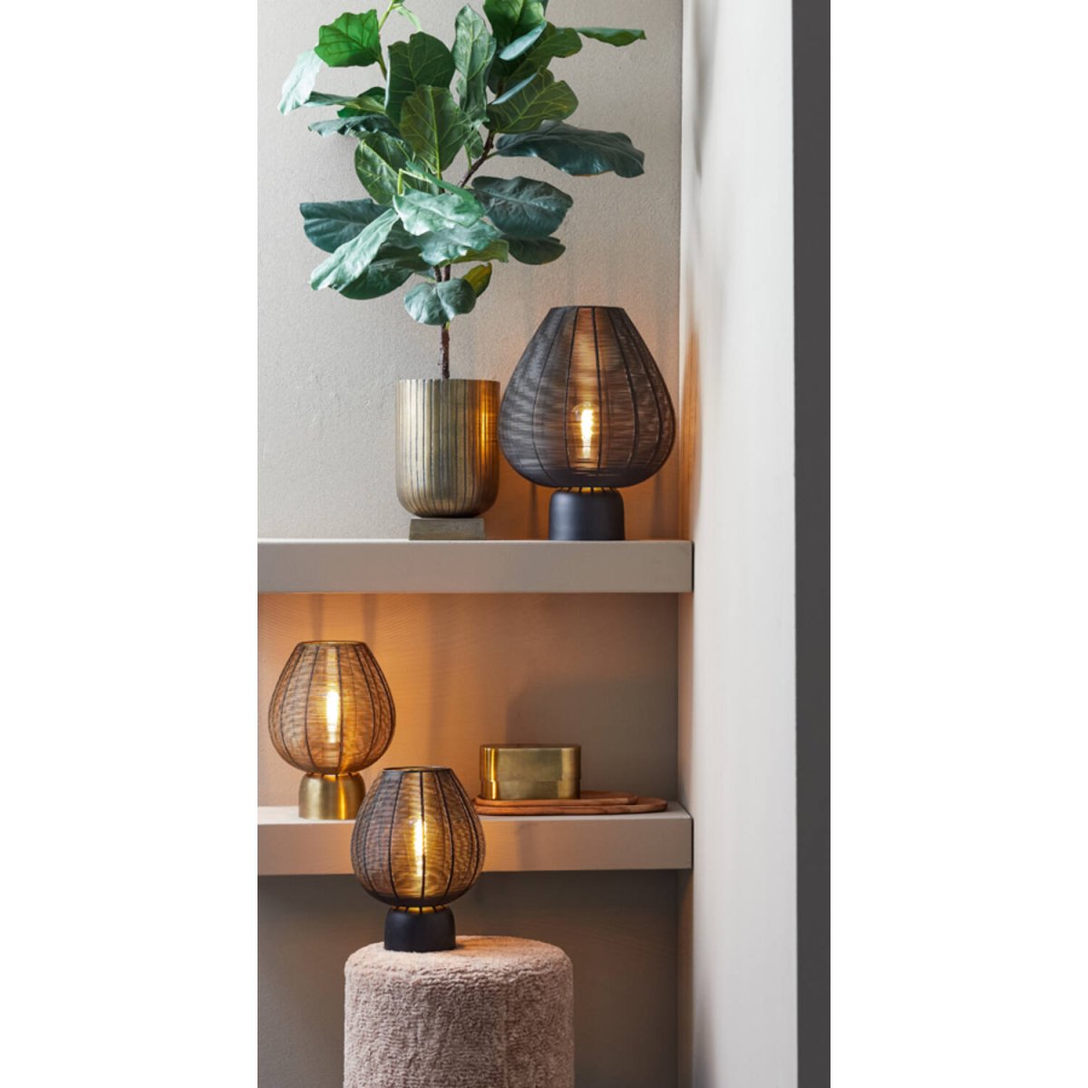 Suneko 34cm Schwarz tischlampe Von Light & Living - Eine zeitlose Lampe mit Charakter.