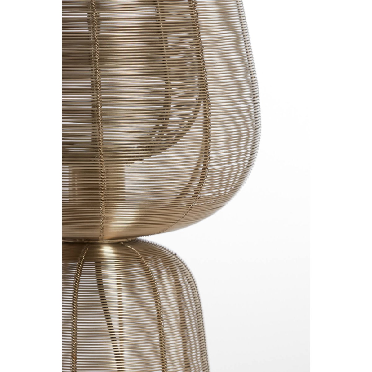 Aboso 54cm Gold tischlampe Von Light & Living - Ihre einzigartige Form verleiht ein modernes und elegantes Ambiente und passt perfekt in jedes Interieur im industriellen und skandinavischen Stil.