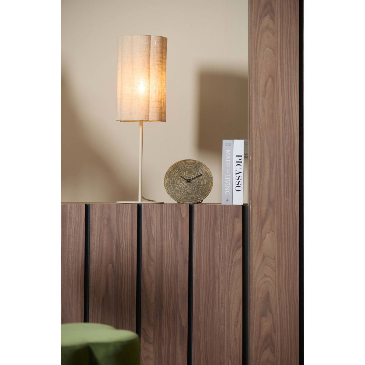 Fringe 70cm Beige tischlampe Von Light & Living - Das plissierte Design sorgt für eine sanfte und harmonische Lichtverteilung und schafft so eine warme und einladende Atmosphäre in Ihrem Zuhause.