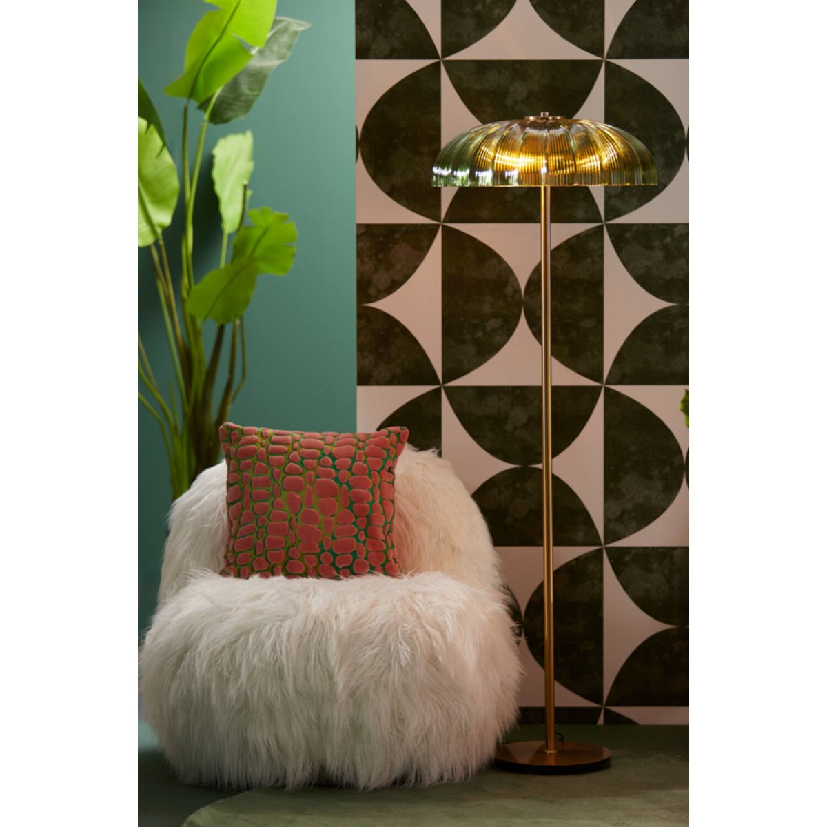 Fungo Gold/Grün stehlampe Von Light & Living - Das elegante und raffinierte Design verleiht dem Interieur einen luxuriösen Touch und sorgt für eine warme, angenehme Lichtverteilung.