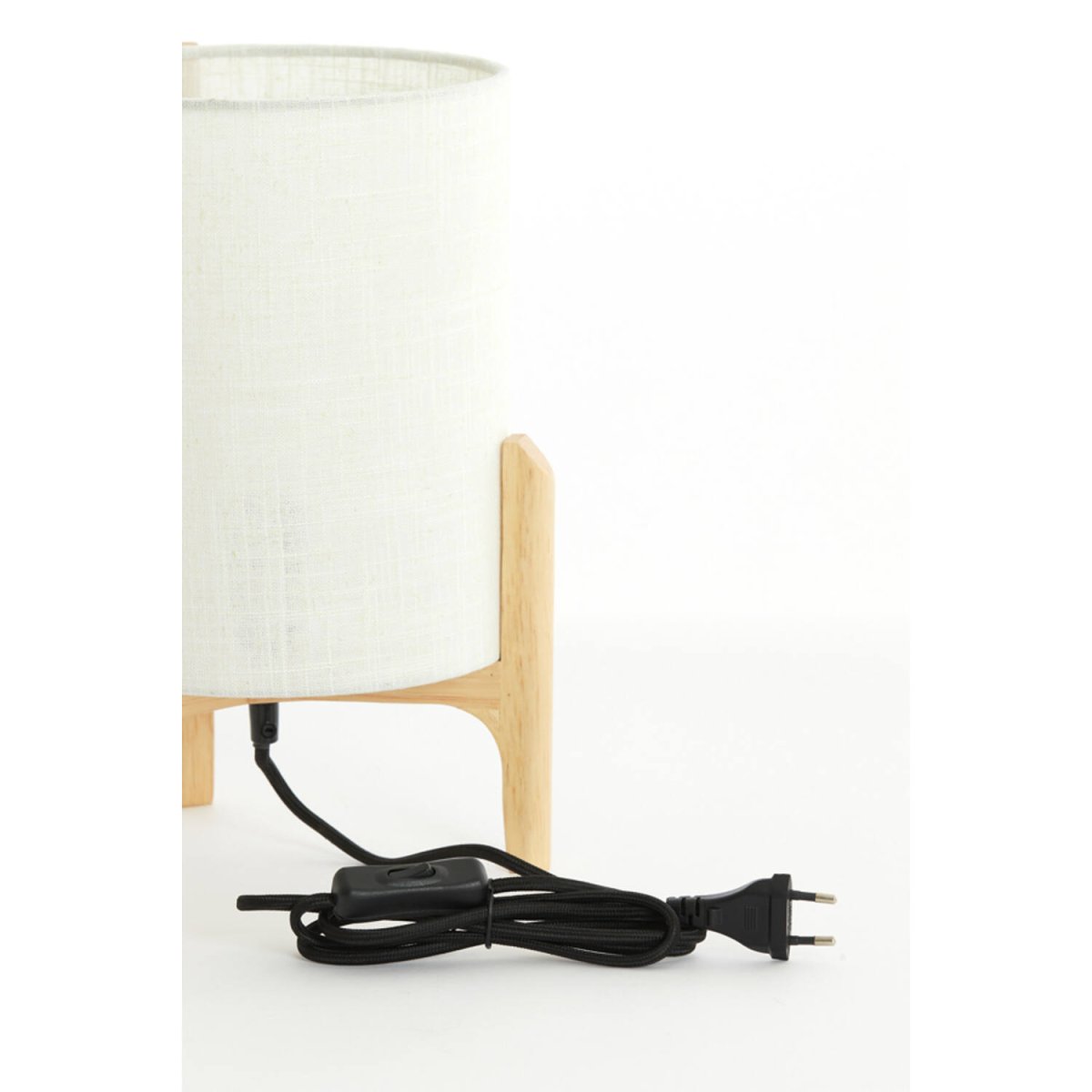 Litto 33cm Weiß tischlampe Von Light & Living - Die Kombination aus warmen Holzt&ouml;nen und dem hellen Leinenstoff verleiht der Leuchte eine harmonische und ruhige Ausstrahlung, die sich perfekt in moderne wie auch klassische Wohnr&auml;ume einf&uuml;gt.