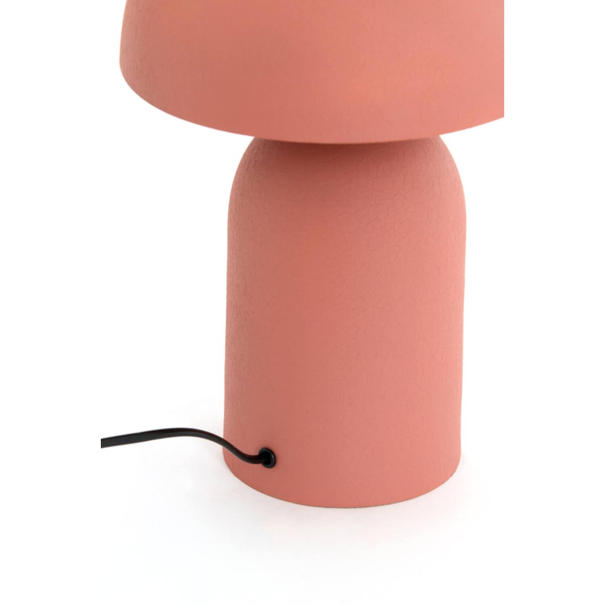 Tolima 48cm Rosa tischlampe Von Light & Living - Die matte Oberfl&auml;che und der harmonische Farbton der Leuchte schaffen eine warme und behagliche Atmosph&auml;re im Raum &ndash; ideal als Stimmungslicht auf dem Nachttisch, am Fenster oder auf einem Regal.