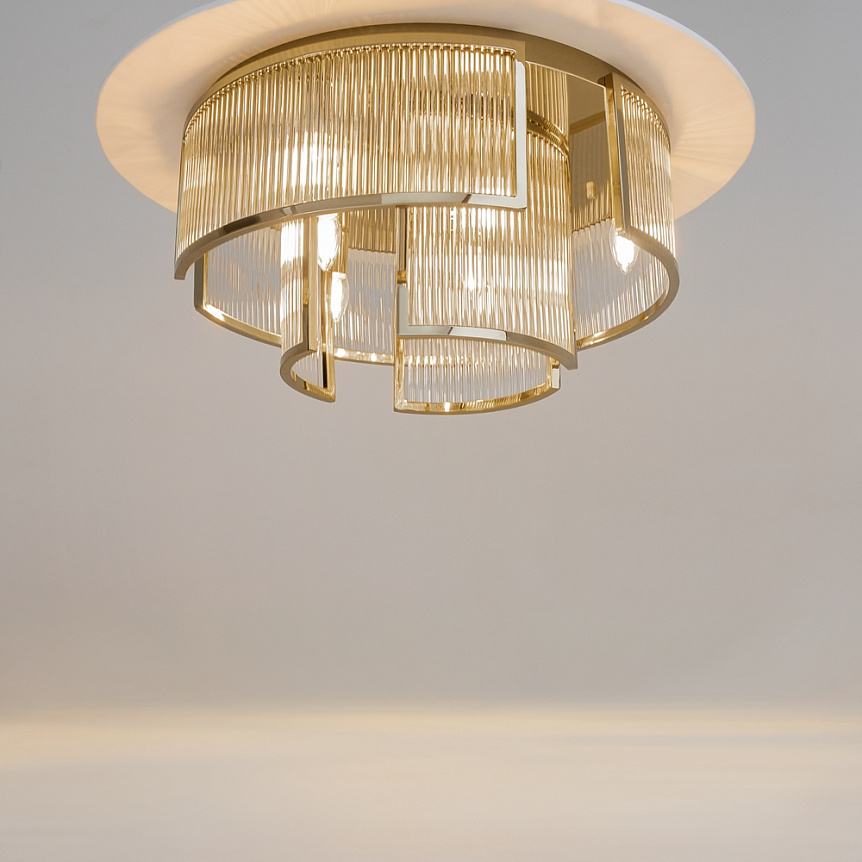 Frame Ø55 Gold deckenleuchte Von Maytoni - Die Prismen streuen das Licht auf eine sch&ouml;ne und effektive Weise, die die Atmosph&auml;re im Raum verbessert.