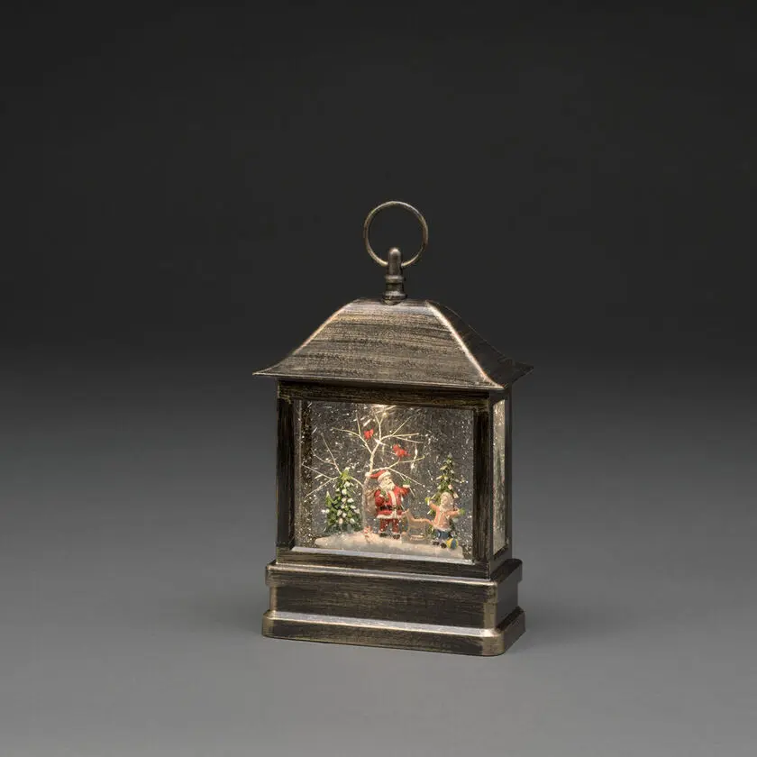 Wassergefüllte Laterne Mit Weihnachtsmann Braun Von Konstsmide - Verbreiten Sie Magie in der Dunkelheit des Winters mit dieser wassergef&uuml;llten Laterne mit Weihnachtsmann und Kindern!