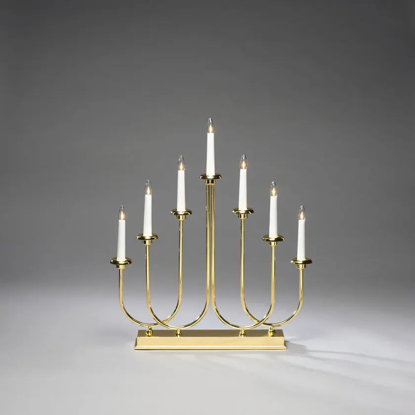 Candelabra 7 Lights Messing Von Konstsmide - Ein zeitloser Klassiker, der Tradition mit moderner Eleganz verbindet &ndash; perfekt, um W&auml;rme und Freude zu verbreiten!