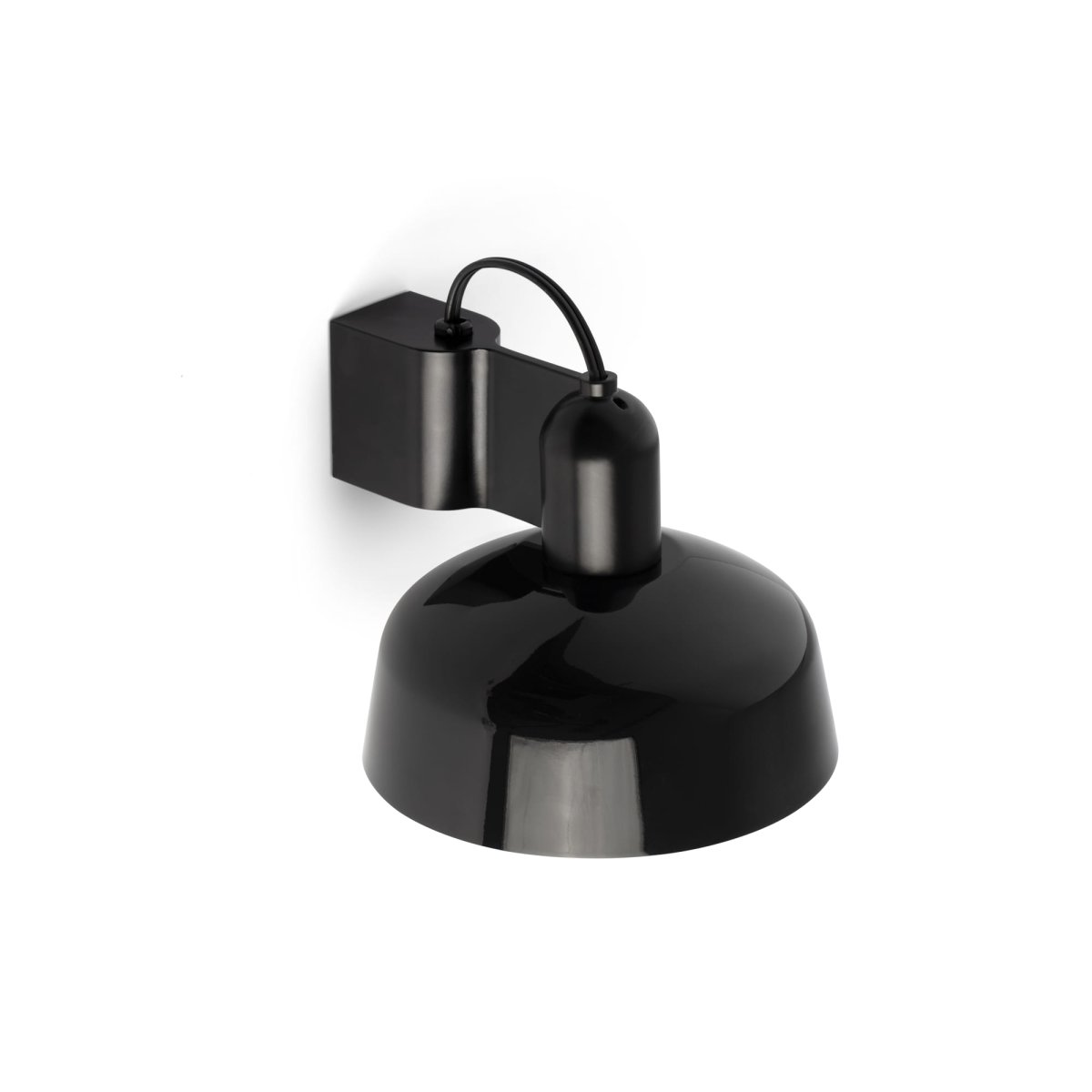 Tatawin Ø18 Schwarz wandlampe Von Faro Barcelona - Tatawin ist eine Wandleuchte mit schwarzer Struktur und schwarzem Metallschirm, die fokussiertes Licht spendet.