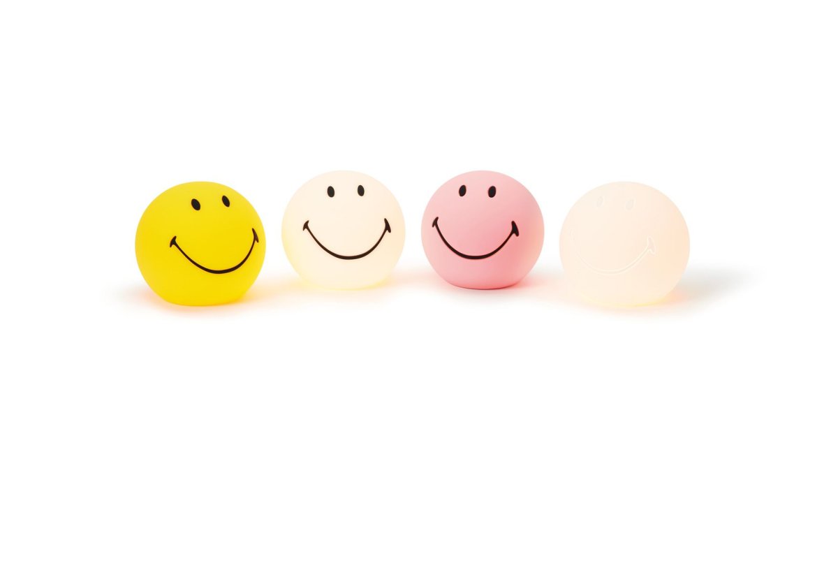 Bundle of Light - Smiley Mini Rosa kinderlampe Von Mr Maria - Bringen Sie mit dieser bezaubernden Smiley-Lampe etwas Licht und Freude in Ihren Tag und Ihr Zuhause.