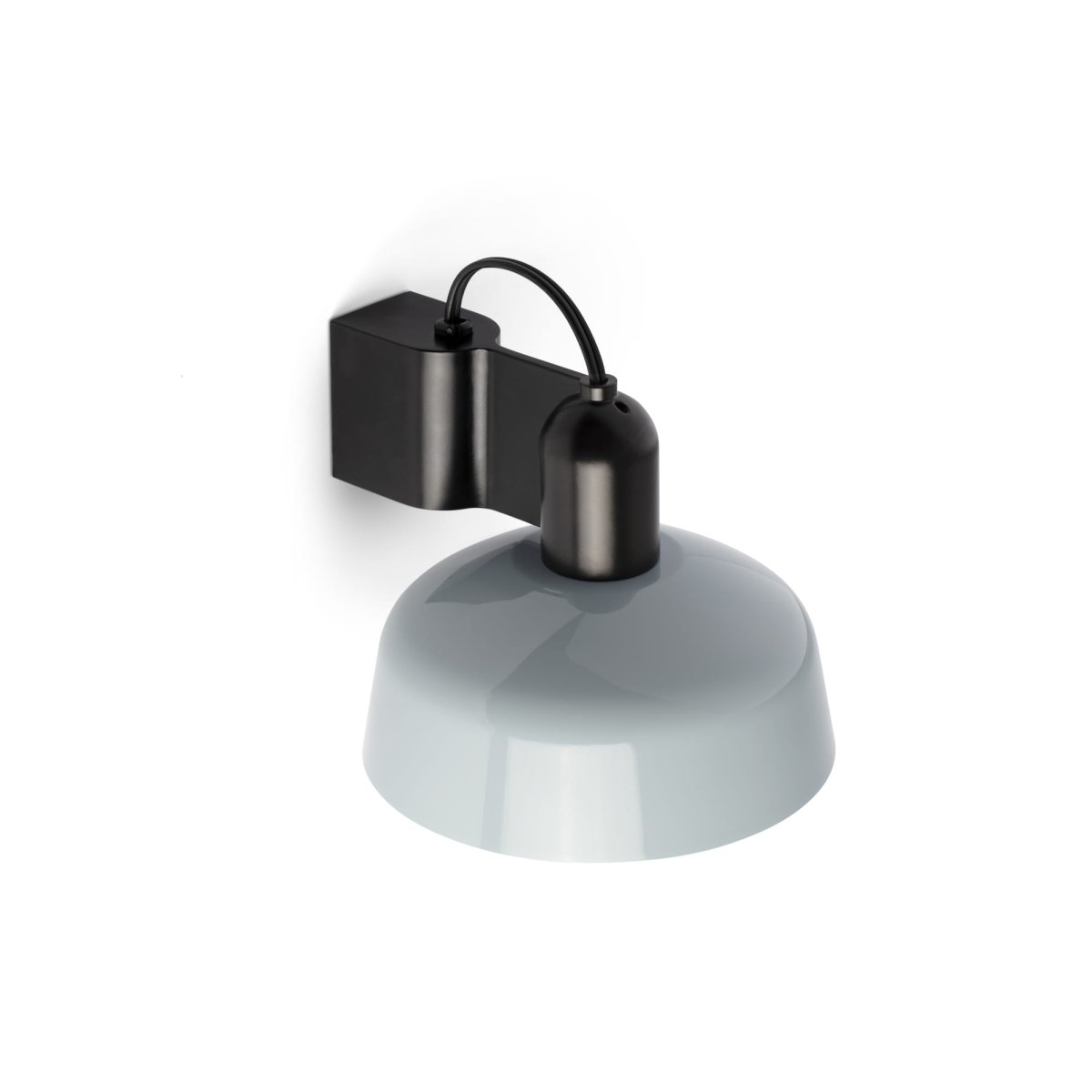 Tatawin Ø18 Graublau wandlampe Von Faro Barcelona - Tatawin ist eine Wandleuchte mit schwarzer Struktur und grauem Metallschirm, der fokussiertes Licht spendet.