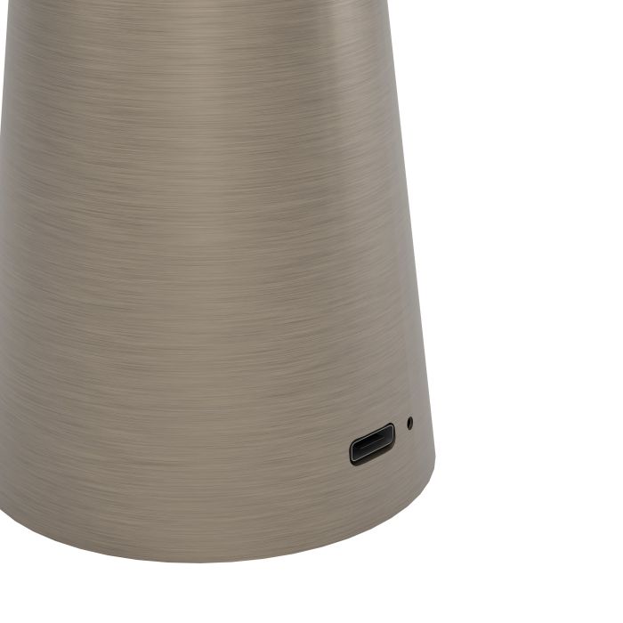 Piccola 28cm Bronze tragbare Von Eglo - Piccola ist eine flexible und stilvolle Lichtquelle, die sich gleichermaßen gut für zu Hause und unterwegs eignet.