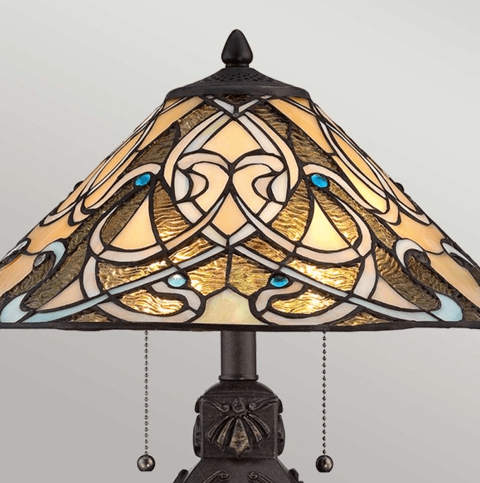 India 50cm Mehrfarbig Von Elstead Lighting - Die Lampe ruht auf einem klassischen Sockel in Bronzeoptik, der ihren zeitlosen Charme und ihre Eleganz unterstreicht.
