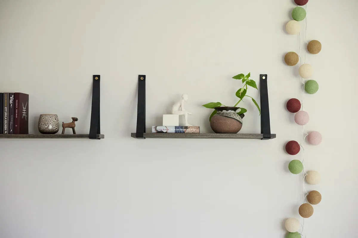 Irislights Autumn 20-lights Mehrfarbig Von Irislights - Die Kugeln werden einfach in der gew&uuml;nschten Reihenfolge &uuml;ber die Lichter der Kette gesteckt und k&ouml;nnen dann als dekoratives Detail im Fenster oder als stimmungsvolle Beleuchtung in einem Korb im Kinderzimmer verwendet werden.