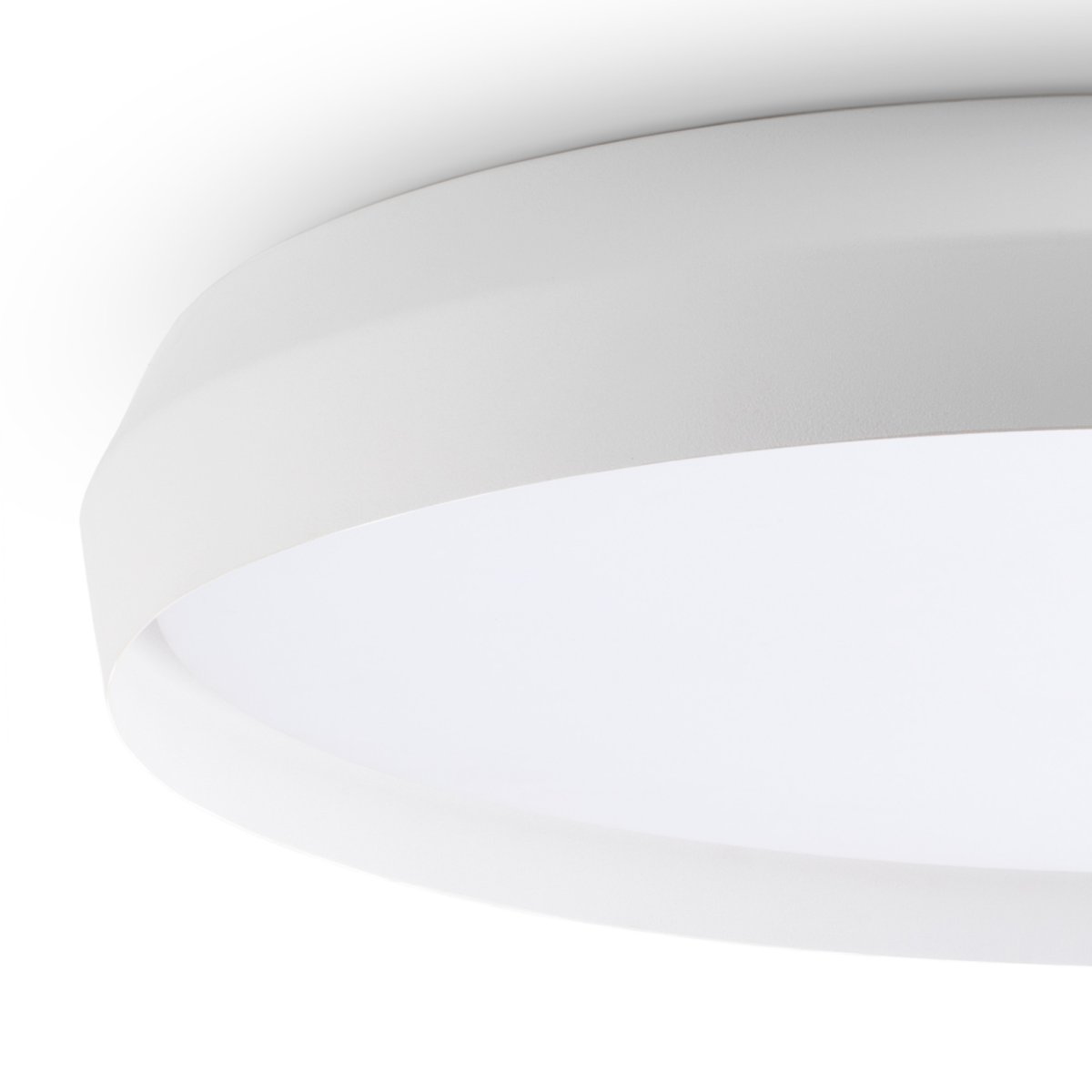 Shoku Ø60 Weiß deckenleuchte Von Faro Barcelona - Die versenkte Lichtquelle sorgt f&uuml;r eine angenehme und blendfreie Allgemeinbeleuchtung, w&auml;hrend das Licht einen einzigartigen inneren Glanz erzeugt.