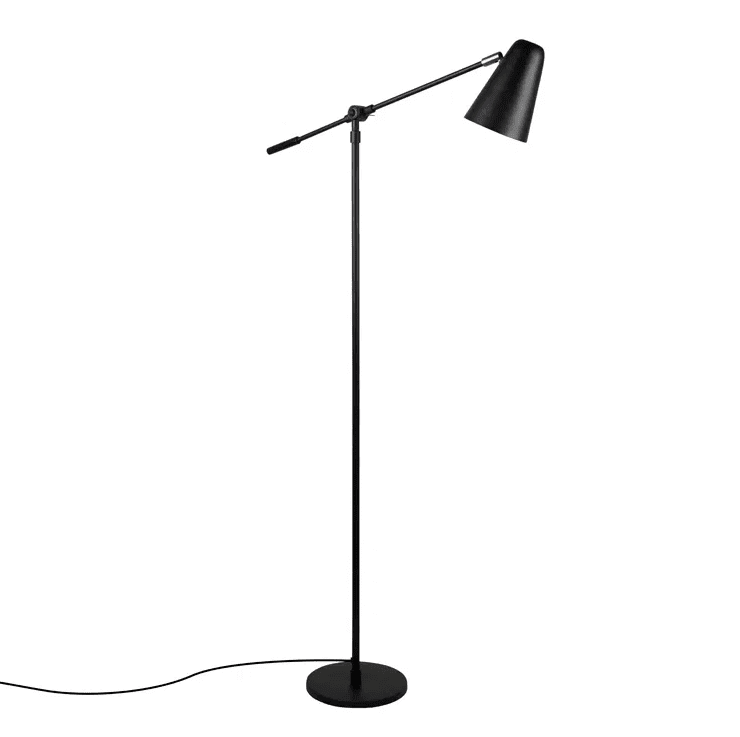 Ramo Schwarz stehlampe Von H. Skjalm P - Die elegante Stehleuchte in Mattschwarz von H.