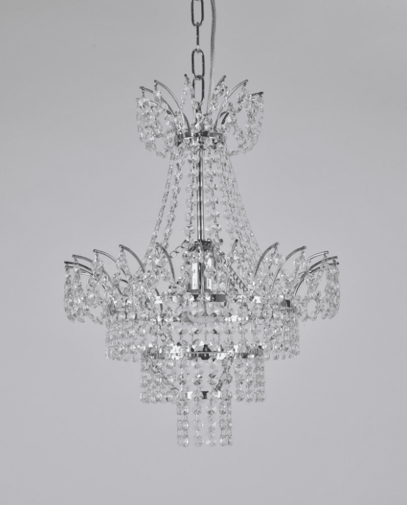 Estelle Ø35 Silber kristall Von Norrsken Design - Mit seinen funkelnden, handgeschliffenen K9-Kristallen der Klasse 1 erzeugt es eine beeindruckende Lichtreflexion, die jeden Raum in einen eleganten Ort verwandelt.
